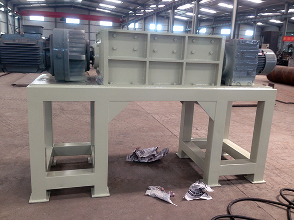 双轴废物回收撕碎机